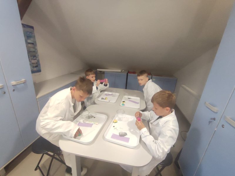 Javni poziv za sudjelovanje u STEM radionicama- ZNANSTVENA AVANTURA u lipnju 2026