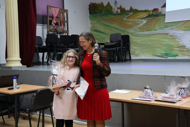 Božićni domjenak Eduke u prosincu 2025.